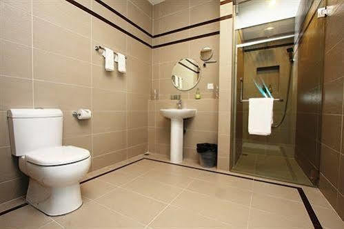 Chymes Hotel Tanjung Bungah  Zewnętrze zdjęcie